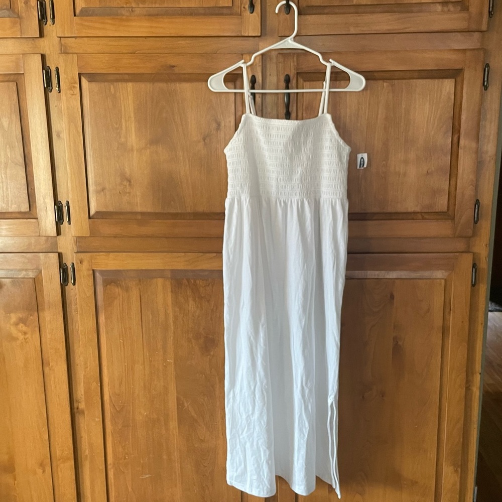 WOMEN'S OLD NAVY WHITE SMOCKED LONG CAMI MAXI DRESS